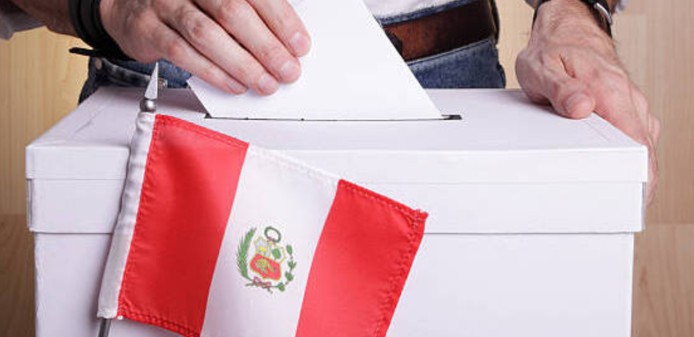Hallan tres cajas con votos de elecciones de Perú que se habían extraviado en el traslado