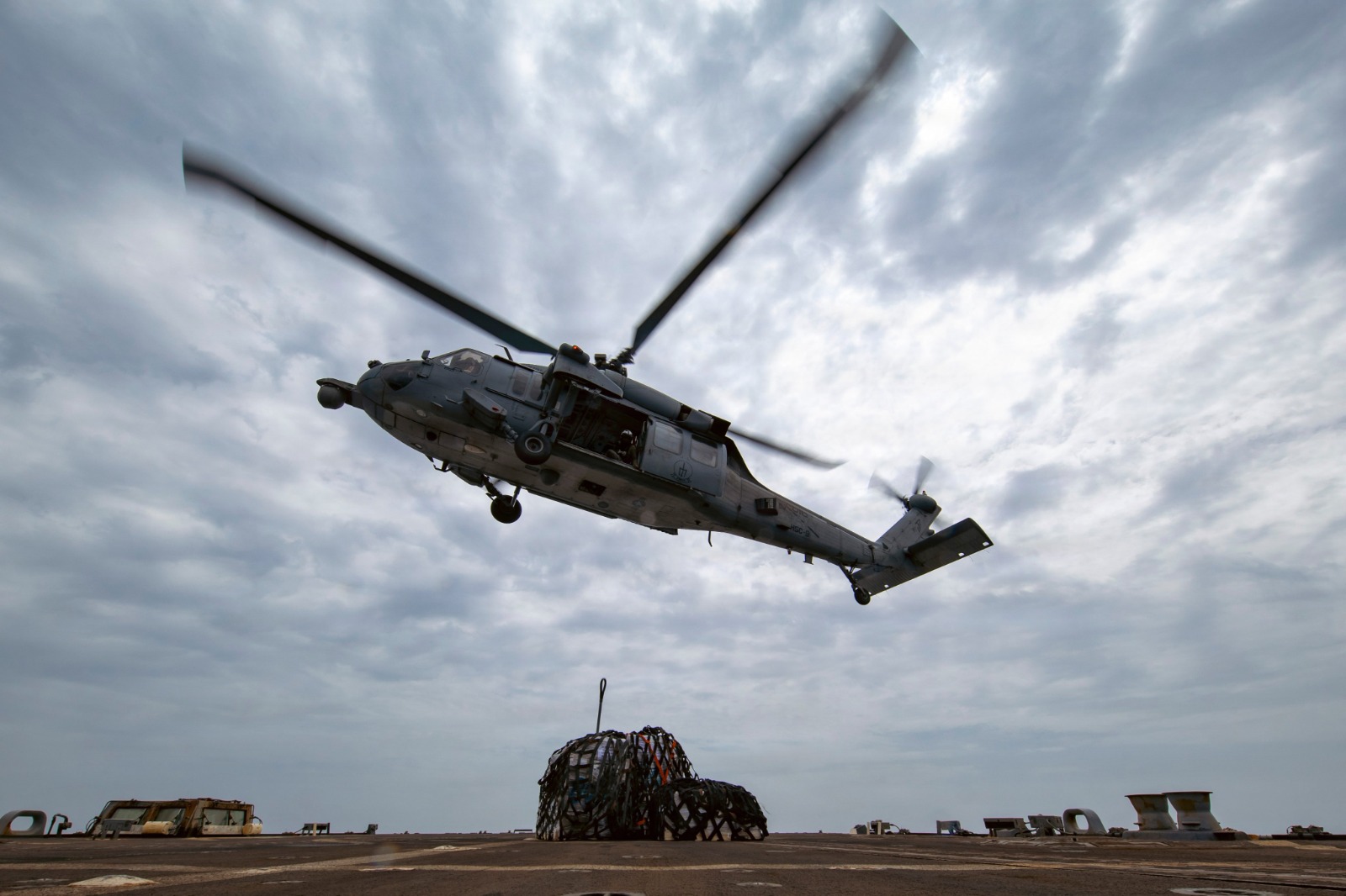 EEUU afirmó haber atacado 12.300 objetivos en Irán antes de mensaje de Trump