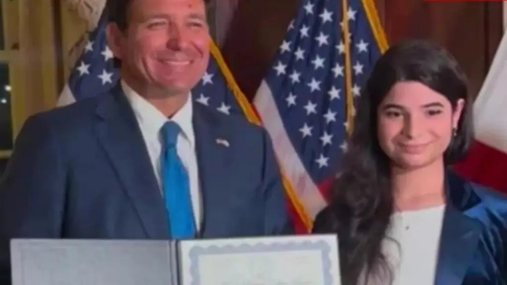 Joven venezolana ganó prestigiosa beca universitaria y fue recibida por Ron DeSantis