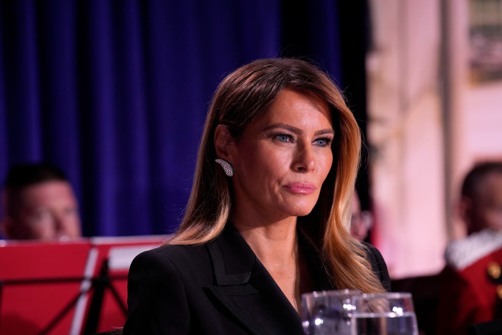 La reacción de asombro de Melania Trump cuando estalló el tiroteo en la cena de corresponsales