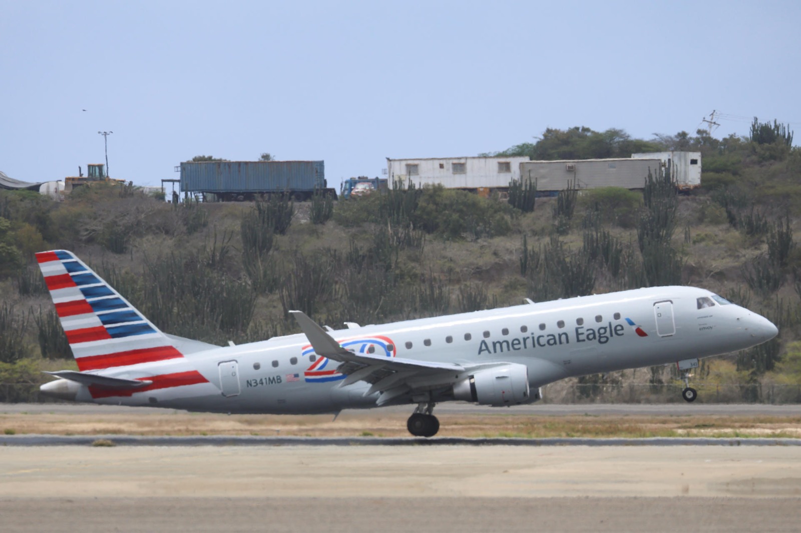 Viajeros venezolanos celebraron el regreso de un nuevo vuelo directo desde EEUU