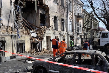 Ataque con drones de Rusia en Odesa mató a tres personas, entre ellas un bebé de menos de un año