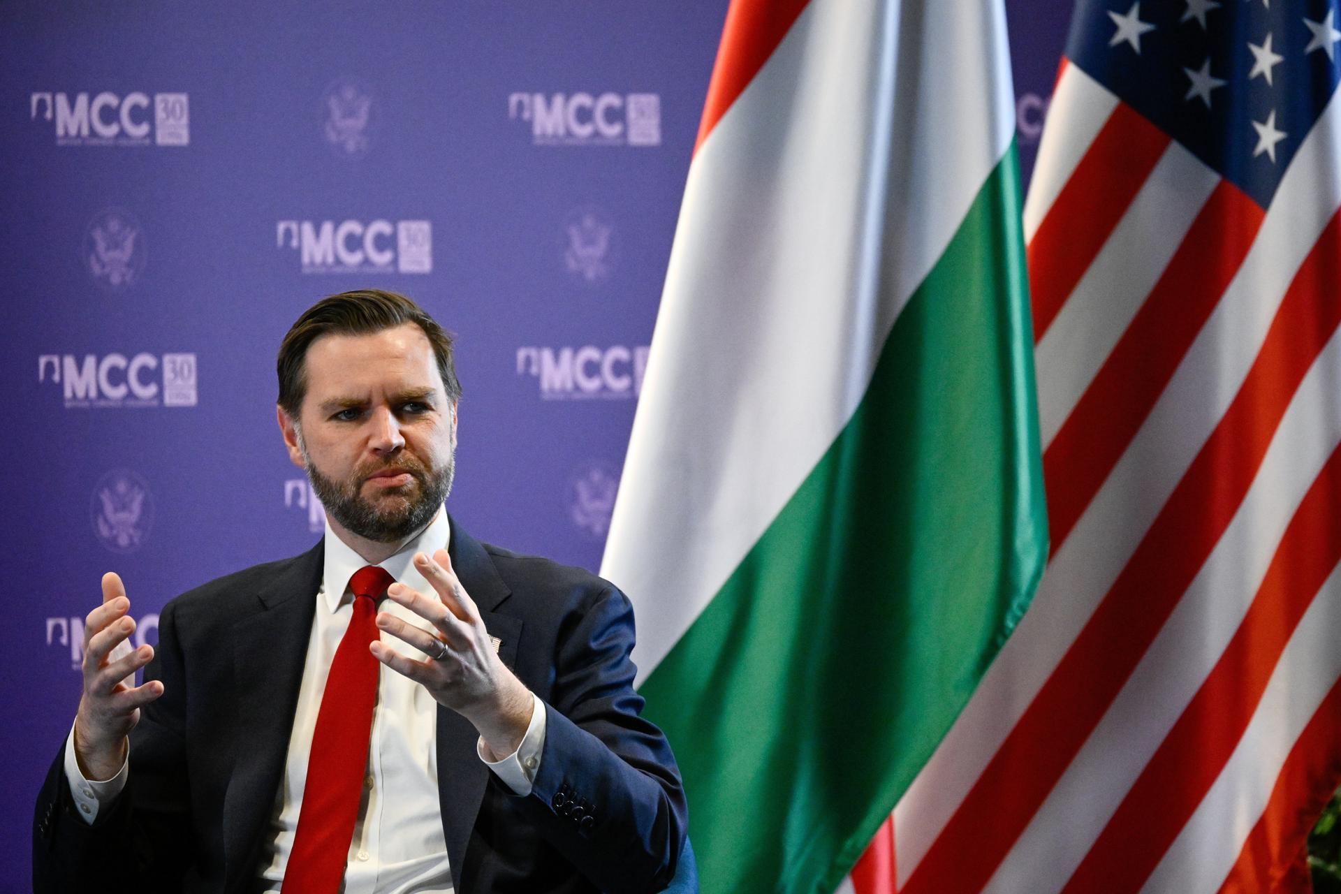 JD Vance viaja a Pakistán para las negociaciones con Irán que confía 