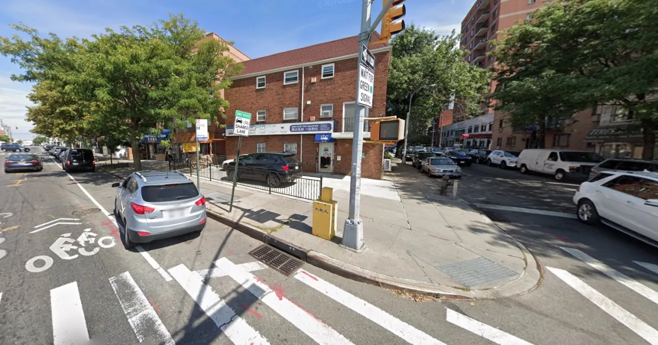 Latino provocó un incendio en Queens y se dedicó a tomar cerveza mientras veía a sus víctimas morir