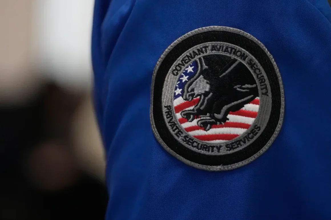 Nuevo presupuesto de Trump busca privatizar la TSA: qué podría significar para la seguridad en aeropuertos