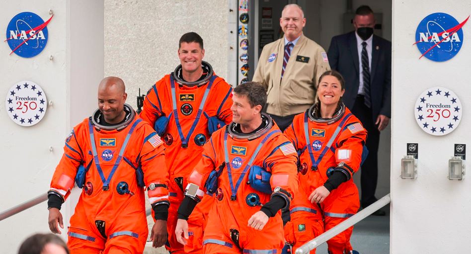 Carlos III envió sus mejores deseos a los astronautas de Artemis II en su histórica misión a la luna