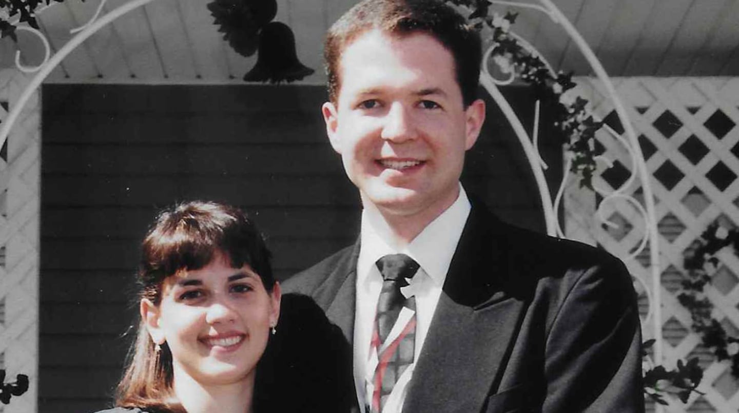 Conoció a su marido en la iglesia y años después descubrió que tenía secuestrada a una pareja en el sótano