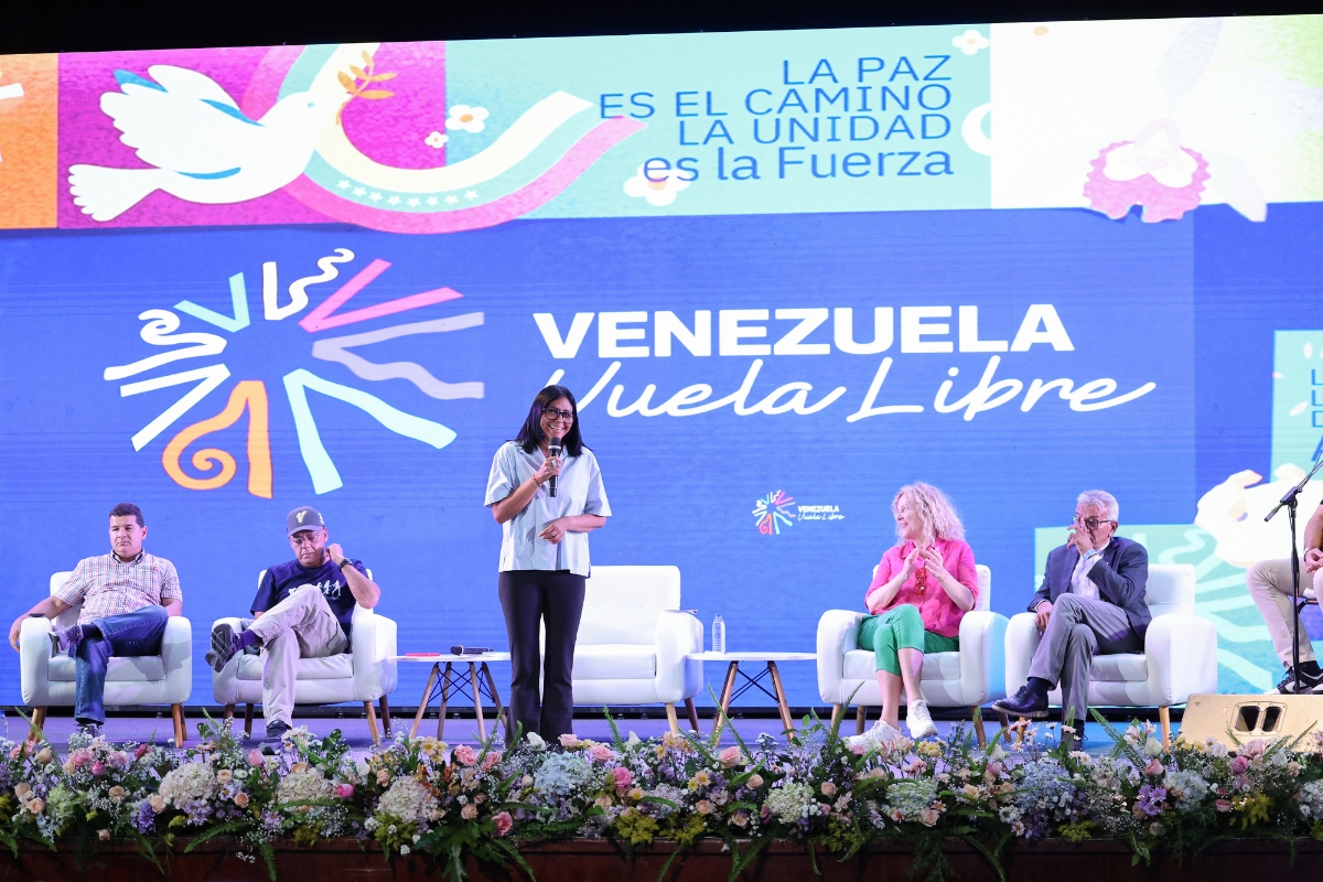 Delcy Rodríguez intentó condicionar al nuevo encargado de negocios de EEUU apenas llegó a Caracas (VIDEO)