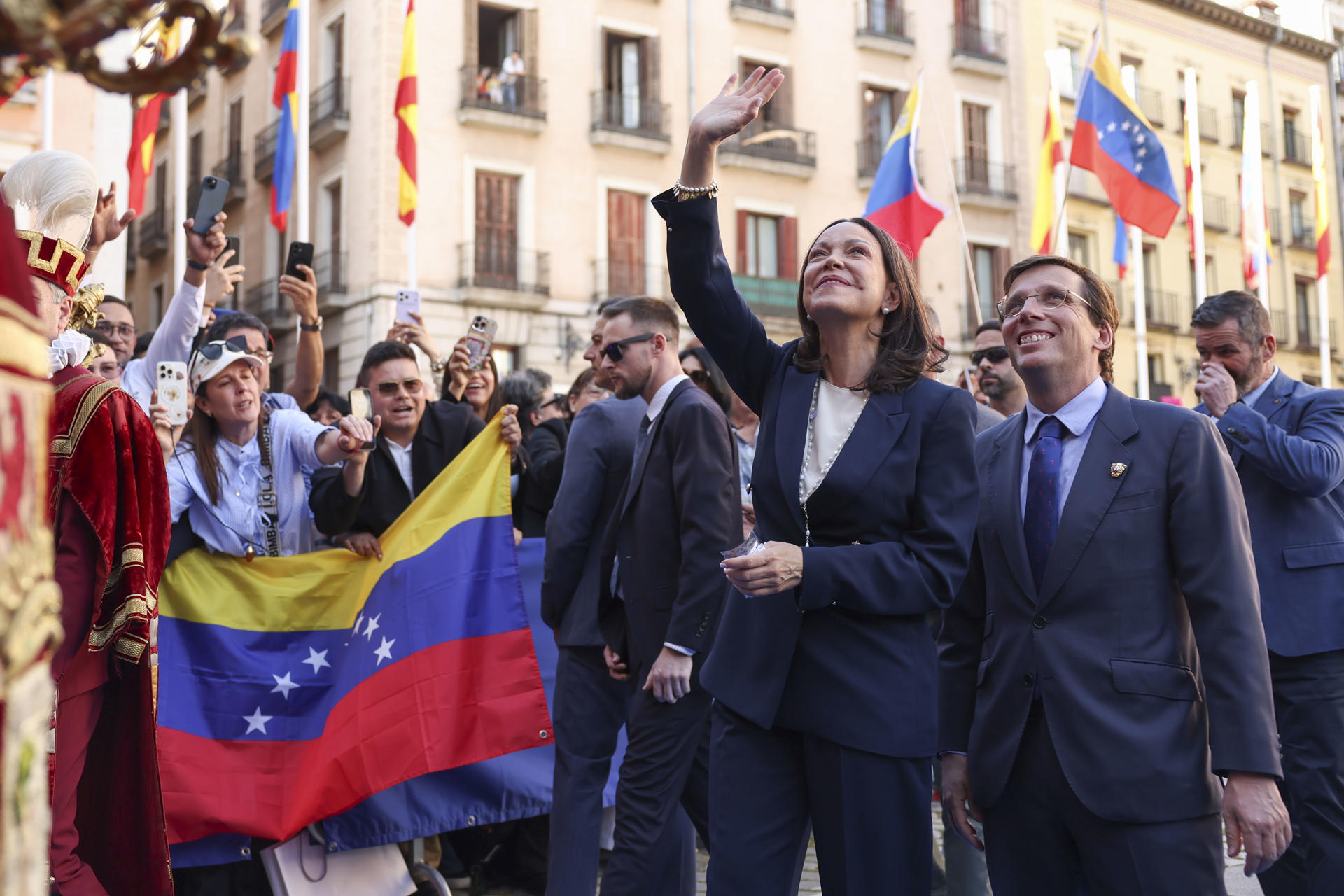 María Corina Machado se emocionó con el apoyo venezolano durante su discurso en Madrid (VIDEO)