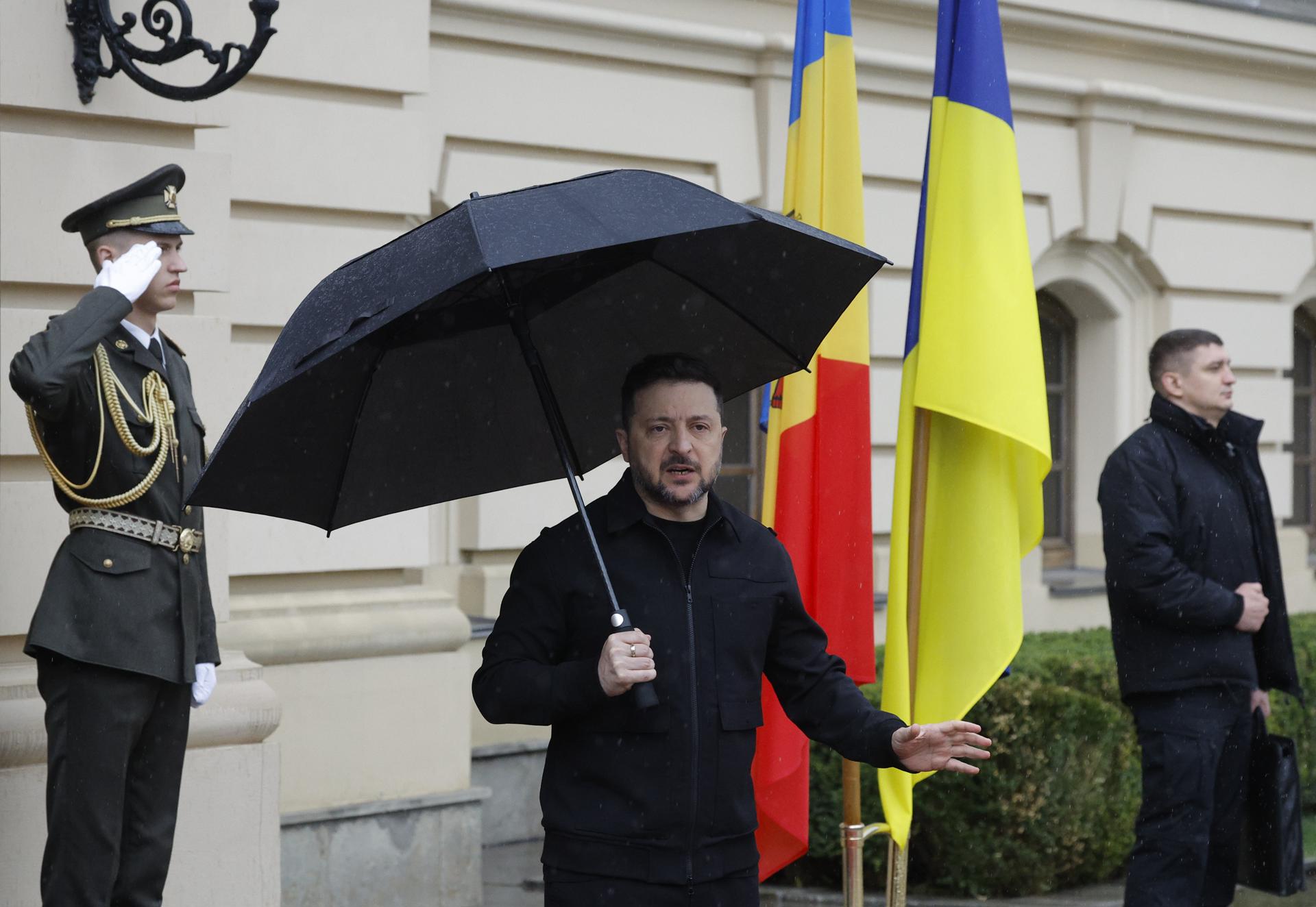 Zelenski pide reforzar el apoyo a Ucrania en medio del incremento de los ataques rusos