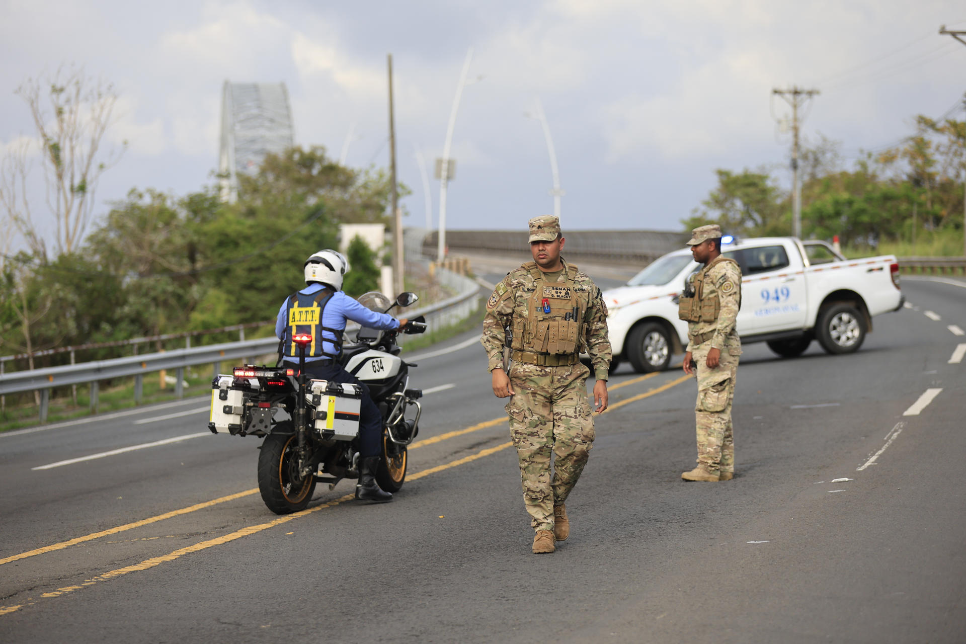 Mortal incendio paralizó el puente más antiguo sobre el Canal de Panamá (VIDEO)