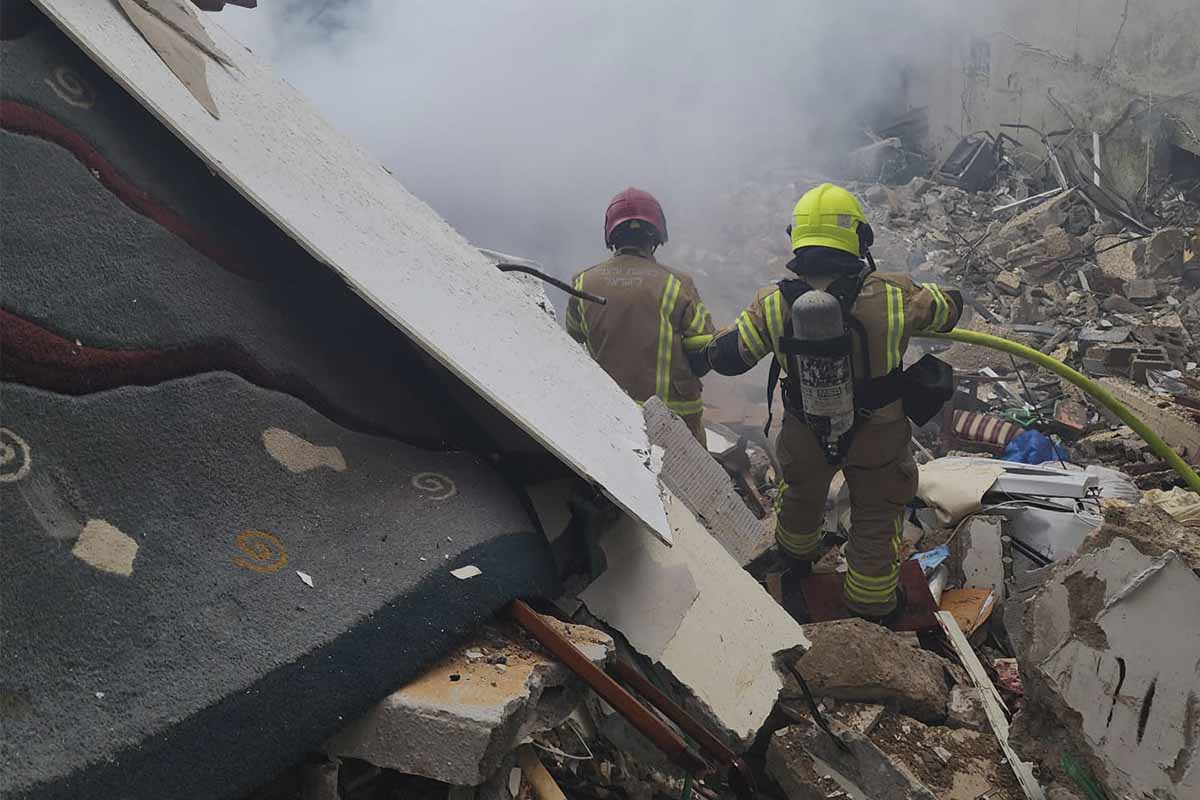 Misil iraní impactó contra edificio en la ciudad israelí de Haifa y dejó al menos cuarto heridos