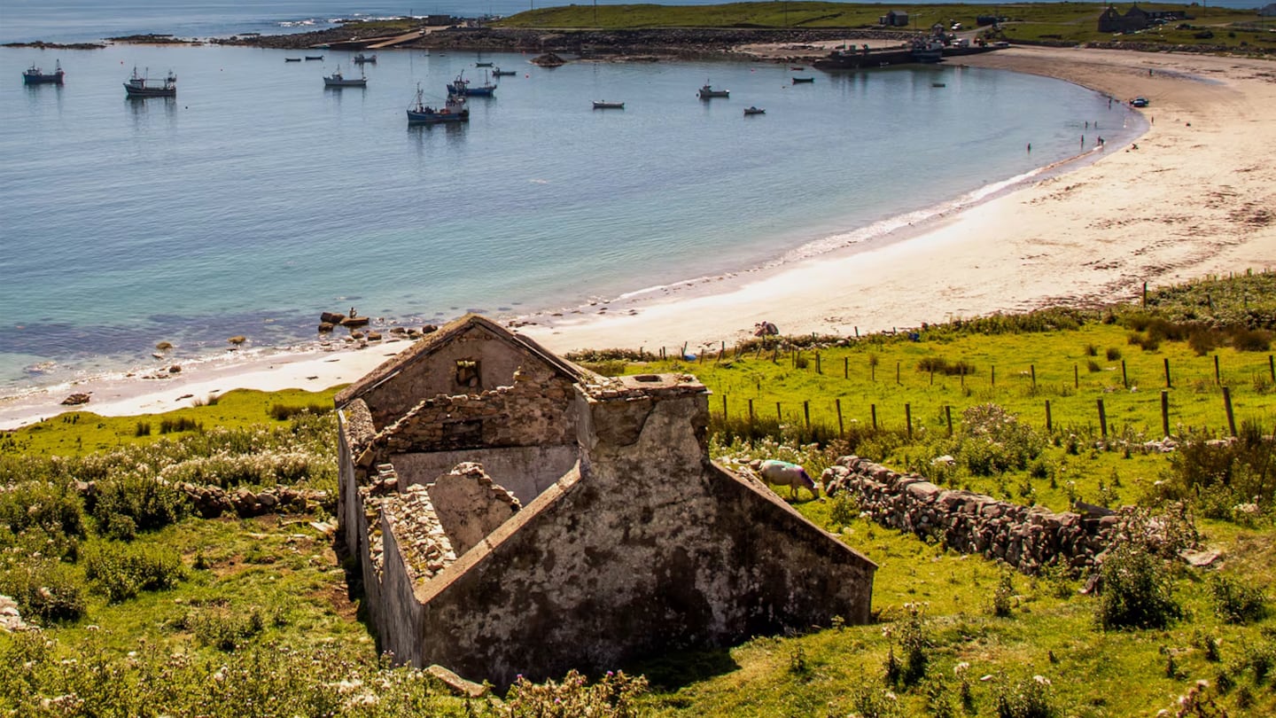 El país que ofrece hasta 84.000 euros por mudarte a sus islas: los requisitos que se deben cumplir