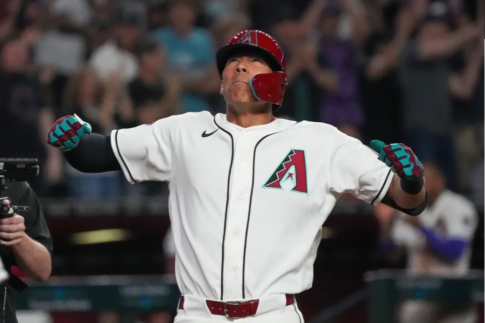 Debut de ensueño: venezolano José Fernández la sacó dos veces y comandó remontada de Arizona (VIDEOS)