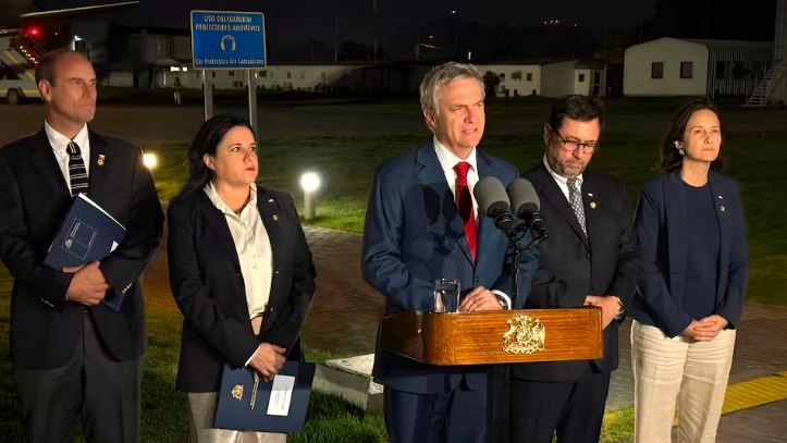 Kast afirmó que "estrechará lazos" con Milei para enfrentar conjuntamente "enemigos comunes"