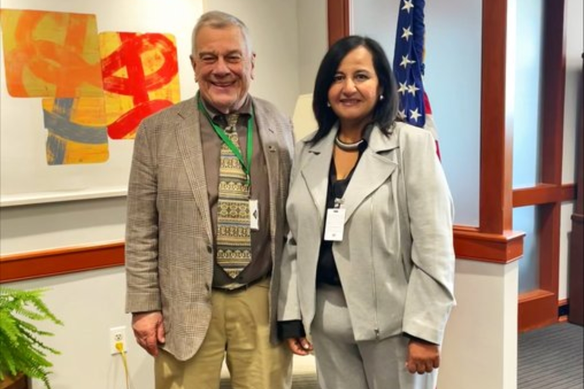 Michael Kozak y Dinorah Figuera evaluaron rutas para una transición democrática