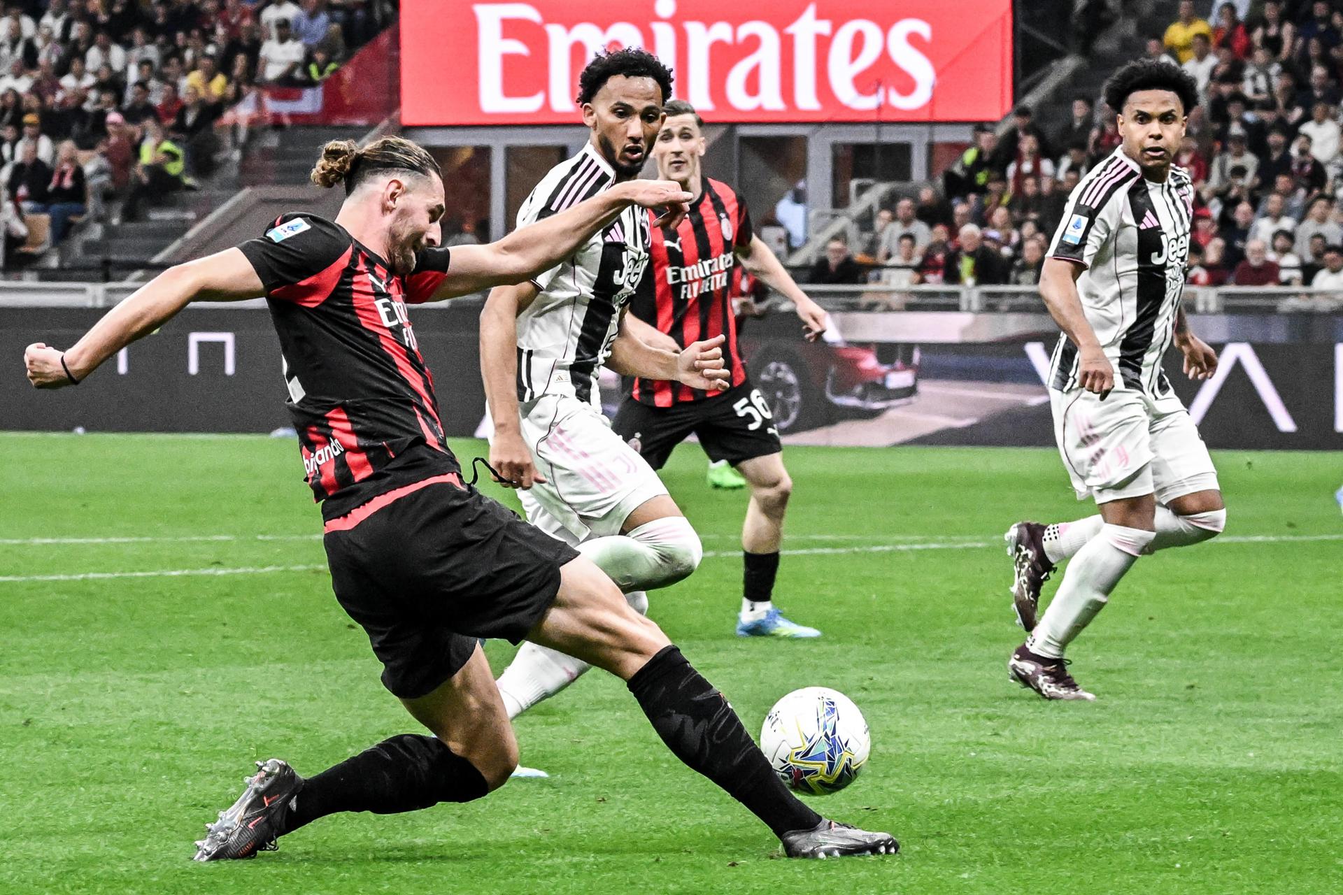El Milan y la Juve no se hicieron daño y mantienen su pugna por puestos de Champions