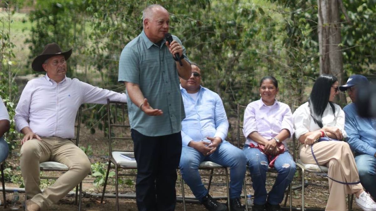 Diosdado Cabello: El que esté extorsionando se va a enfrentar a la ley