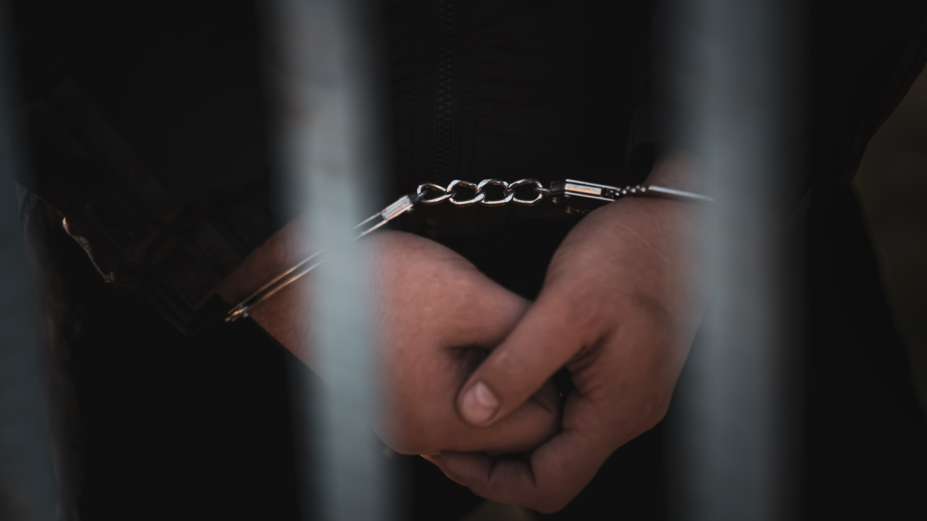 “Te dije que te iba a encontrar”: apuñaló 10 veces a su exnovia embarazada en Tennessee