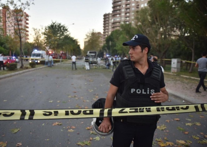 Al menos 16 heridos en un tiroteo indiscriminado en una escuela de secundaria turca