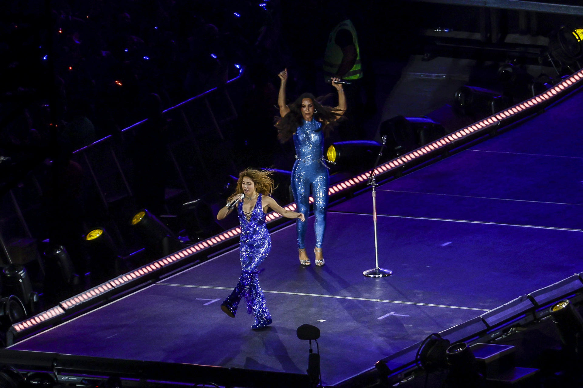 Shakira define como "inolvidable y escalofriante" su multitudinario concierto en Río (Fotos)