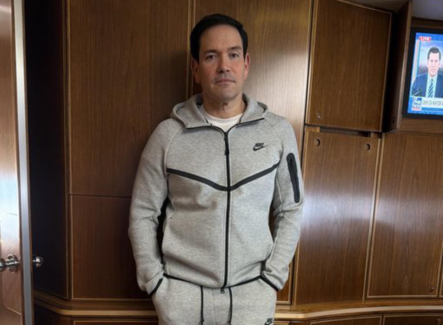 ¿Rubio envió un mensaje al usar outfit viral de Maduro? Lo que dijo el secretario de Estado