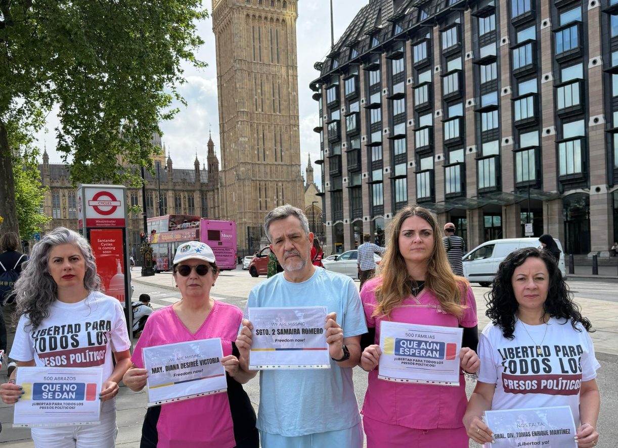 Venezolanos pidieron desde el Big Ben que nadie olvide a los más de 500 presos políticos