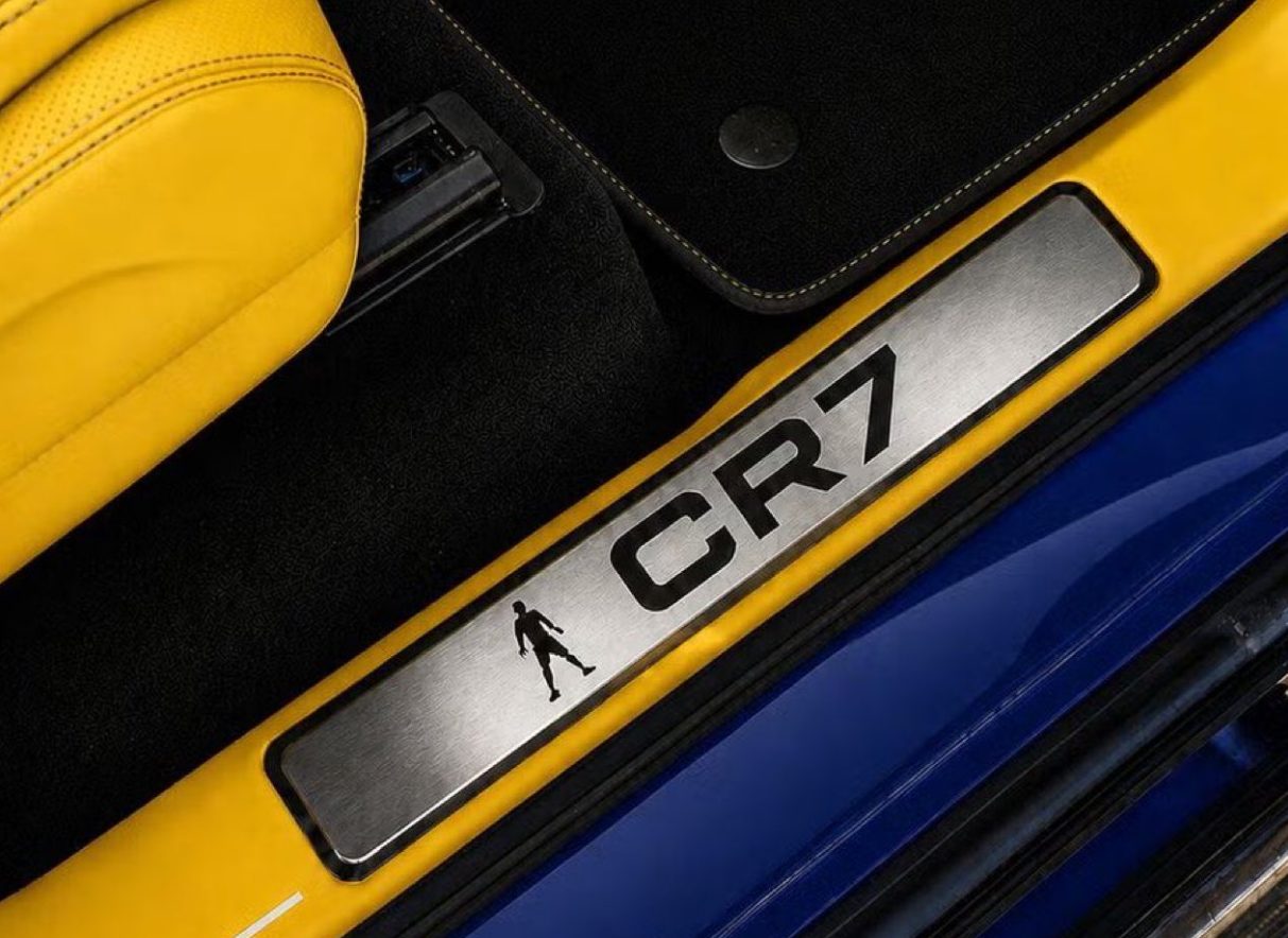 El auto exclusivo con los colores del Al-Nassr que Cristiano Ronaldo sumó a su colección