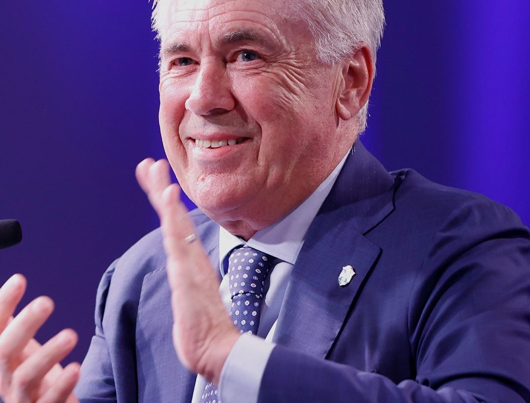 Brasil renovó el contrato del seleccionador Carlo Ancelotti antes de la cita mundialista