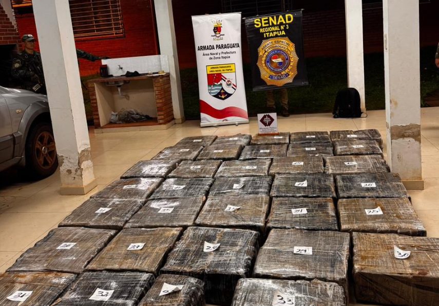 Paraguay incautó una tonelada de marihuana en el río Paraná, fronterizo con Argentina