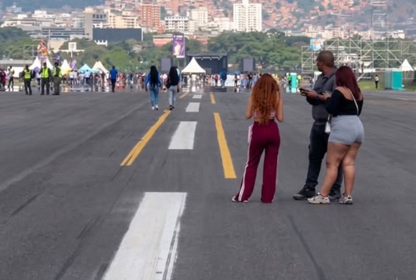 El VACÍO monumental que el chavismo no quiere que veas de su concierto en La Carlota (VIDEOS)