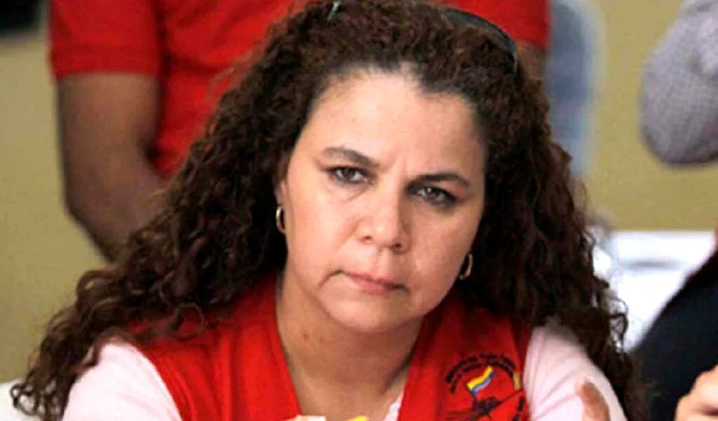 Iris Varela está convencida de que Nicolás Maduro regresará y dijo que Delcy Rodríguez "le está cuidando la silla" (VIDEO)