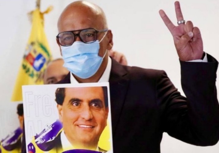 Recordar es vivir: Cuando Jorge Rodríguez celebró la liberación de Alex Saab (FOTOS)