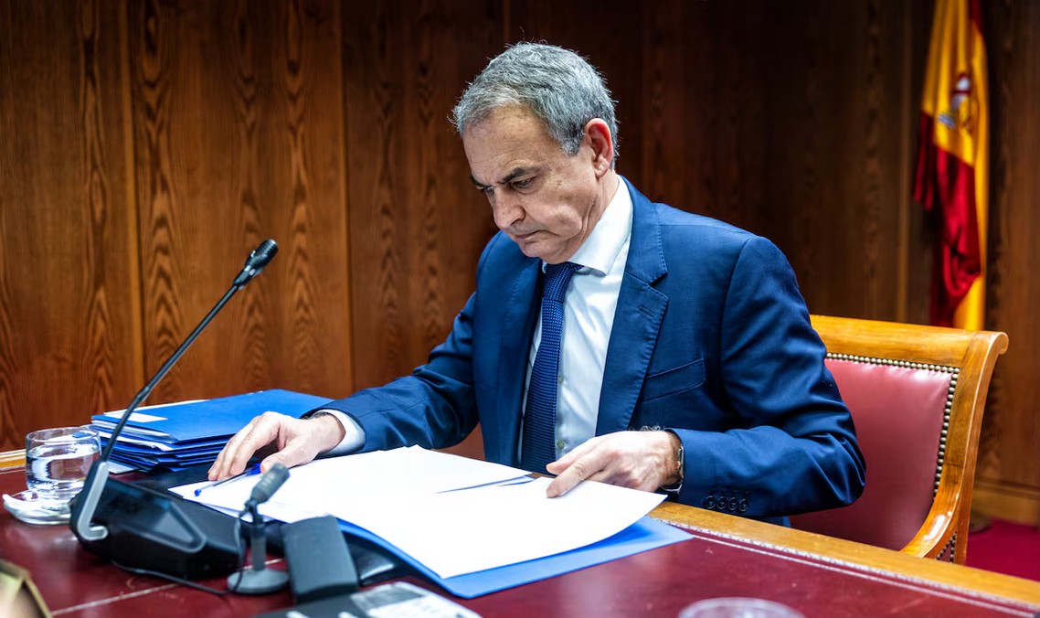 La consultora de Plus Ultra que pagó a Zapatero y sus hijas todo lo que ingresó en las cuentas
