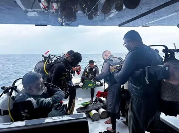 Recuperan con éxito los cuerpos de otros dos de los buzos italianos ahogados en Maldivas