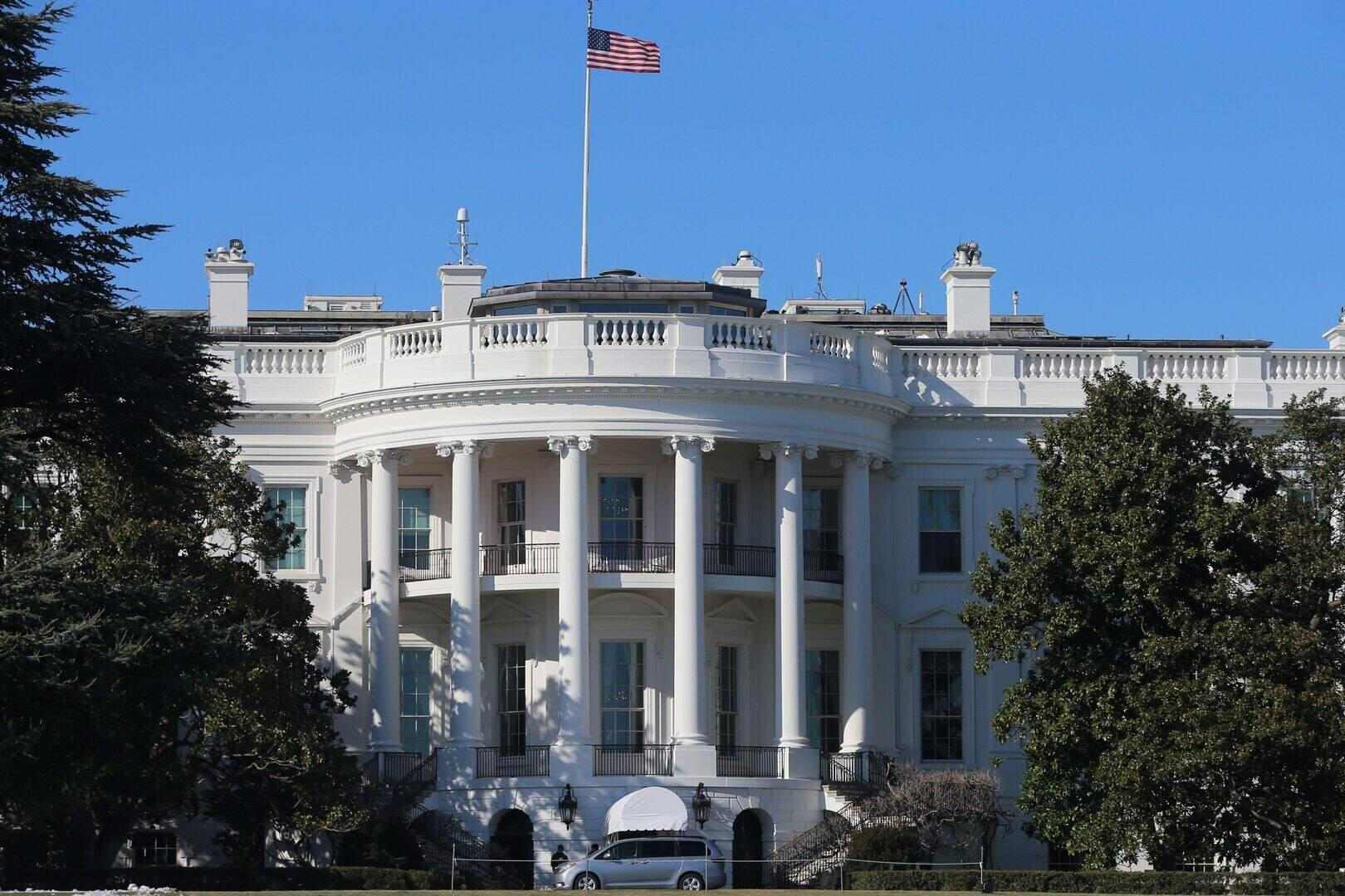 Servicio Secreto de EEUU acordonó perímetro en la Casa Blanca tras escucharse ráfaga de disparos