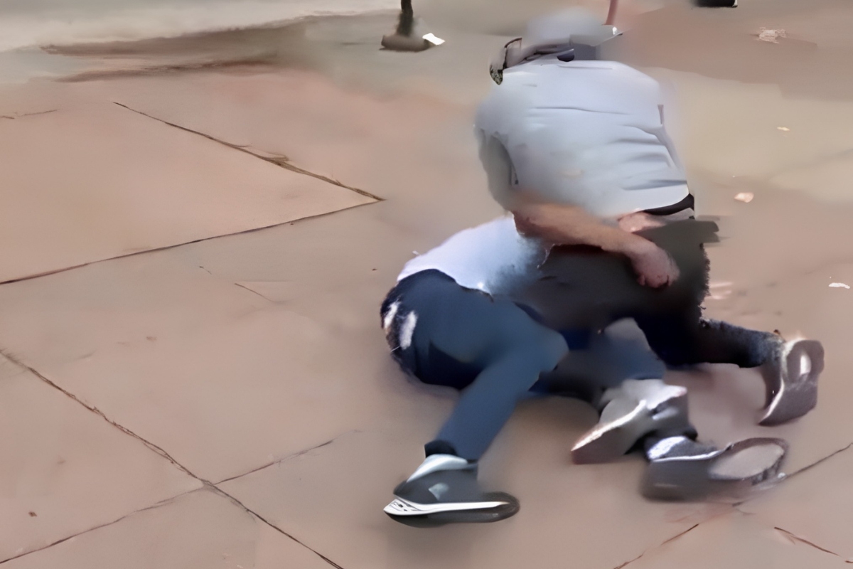 VIRAL: Venezolano le dio paliza a un joven que intentó robarle una bicicleta en Chicago (VIDEO)