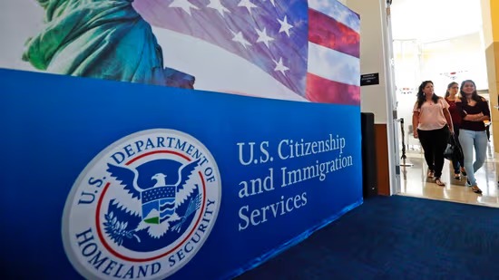 Alerta en EEUU: Inmigrantes están siendo llamados de nuevo para presentarse ante Uscis
