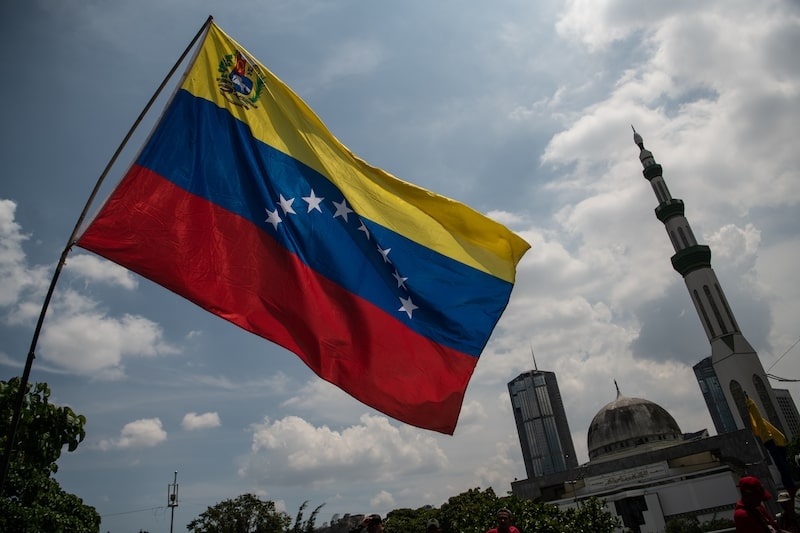 Bonos de Venezuela se disparan ante eventualreestructuración de deuda