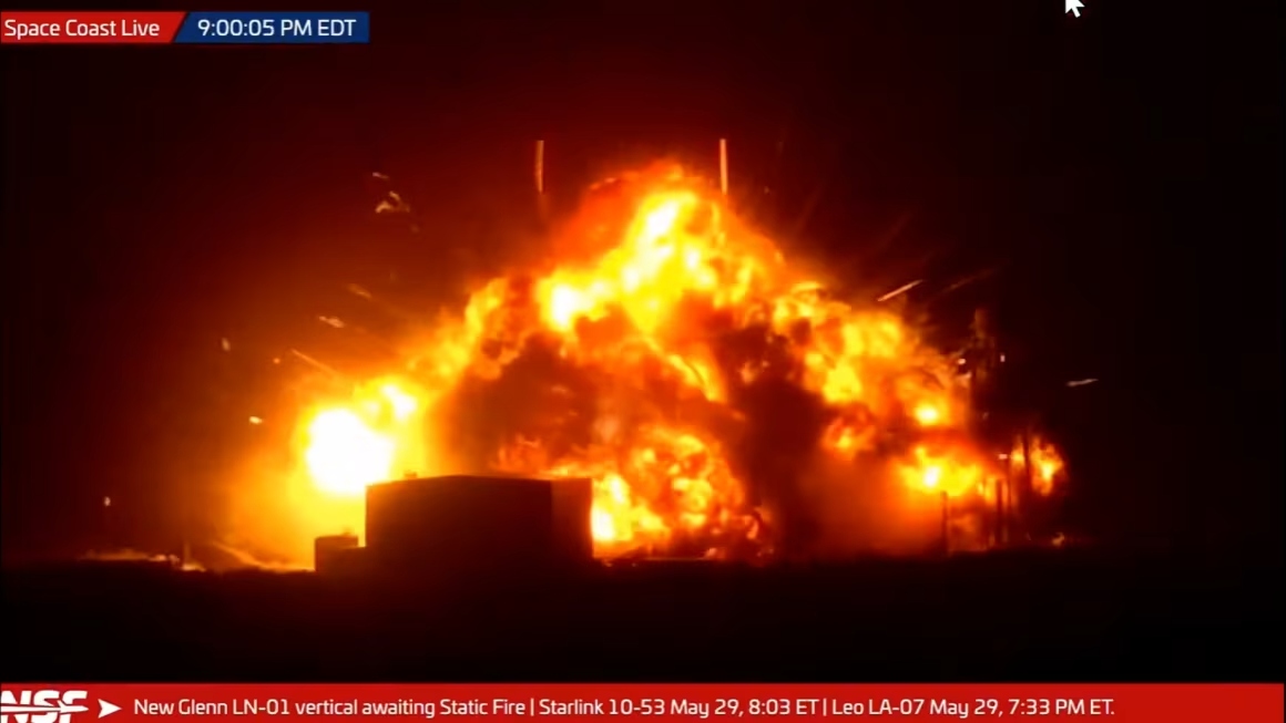 VIDEO: La impactante explosión de un cohete de Blue Origin por una "anomalía" en tierra