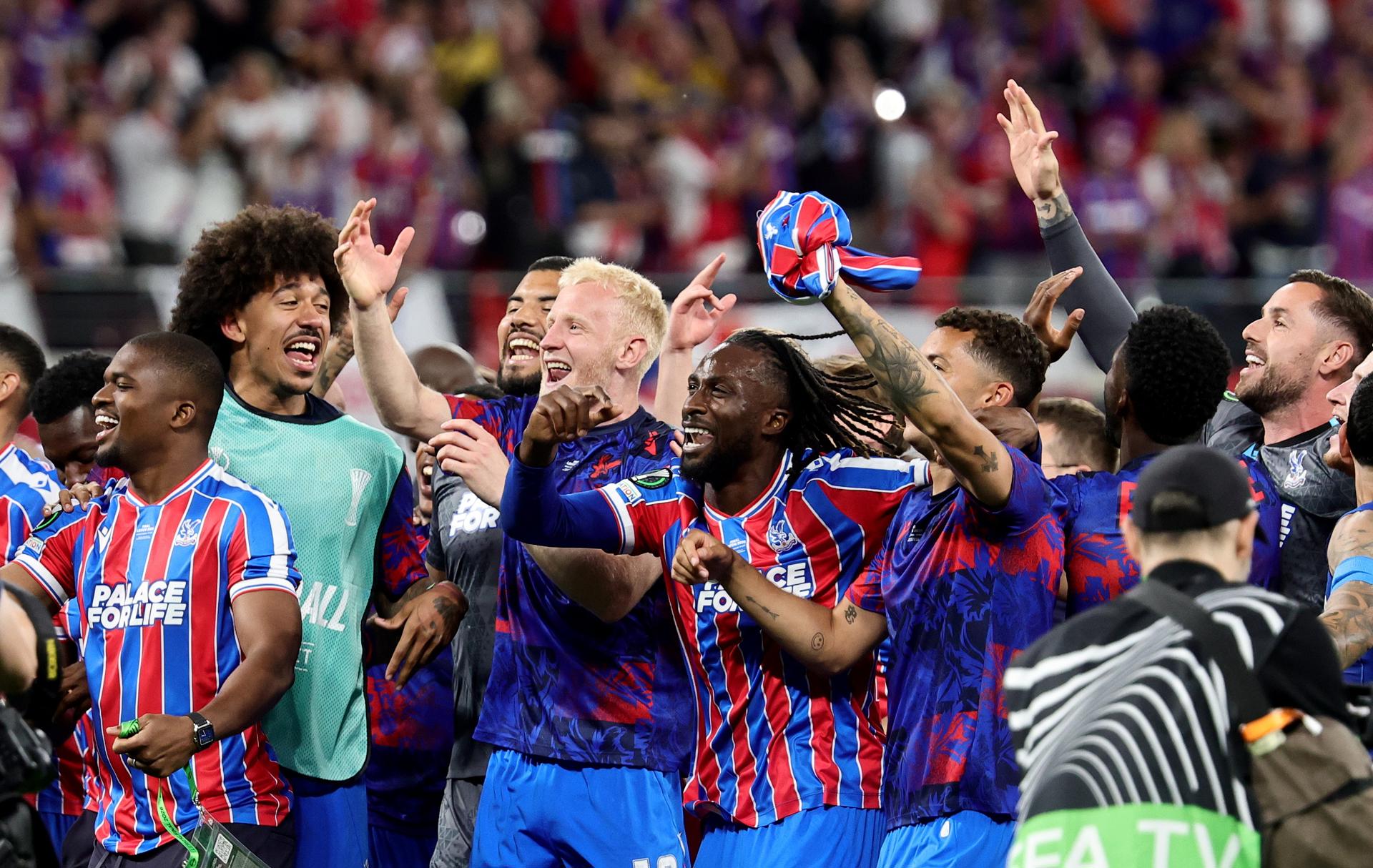 Crystal Palace frustró la ilusión del Rayo Vallecano al conquistar la Conference League