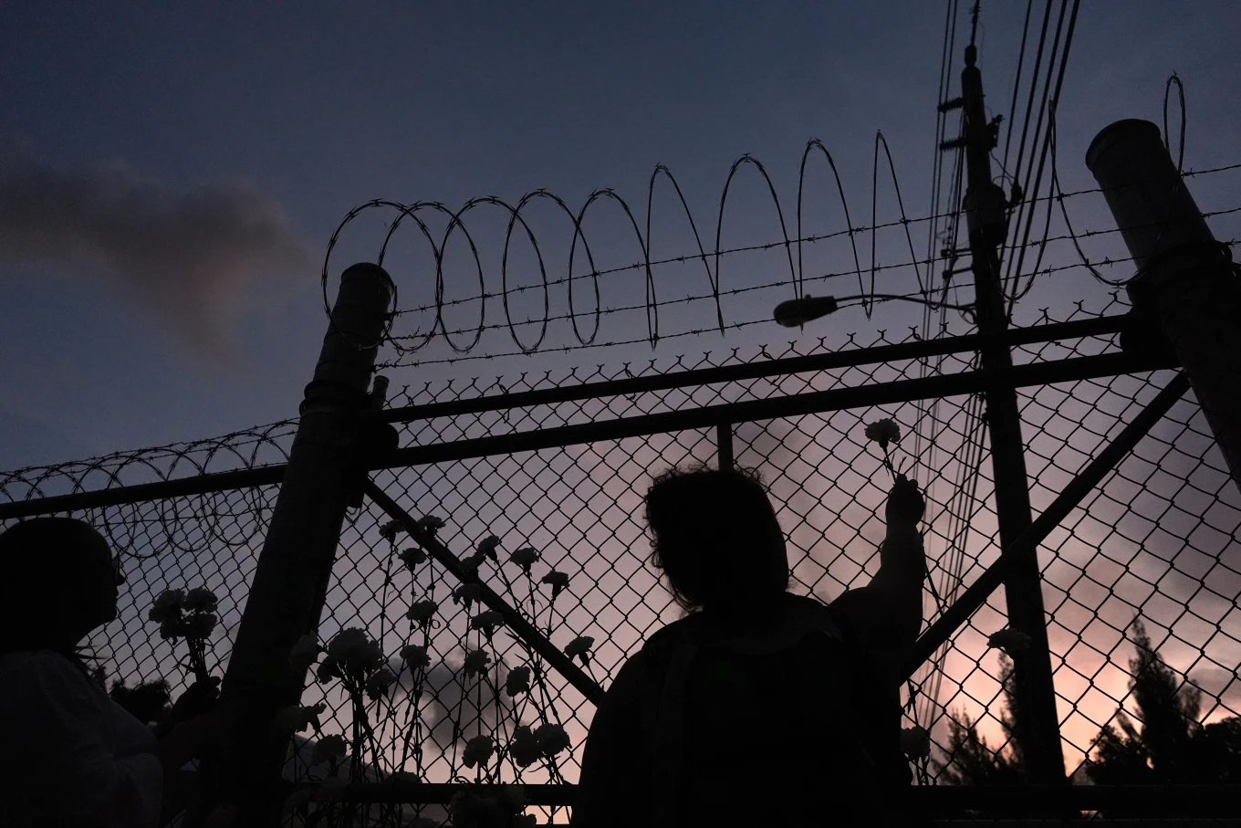 Los detenidos por ICE se están suicidando a un ritmo alarmante, reveló investigación de AP