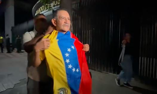 La conmovedora salida en libertad del general Ramón Lozada dejó un mensaje de esperanza (VIDEO)