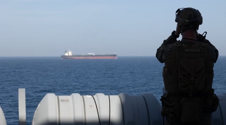 EEUU activó operativo en el estrecho de Ormuz para escoltar salida de barcos ajenos al conflicto de Irán