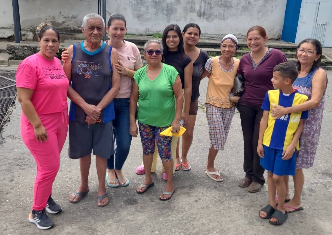 Al menos 40 familias del sector Raúl Leoni de Barinas están afectadas por una cloaca que se derrama