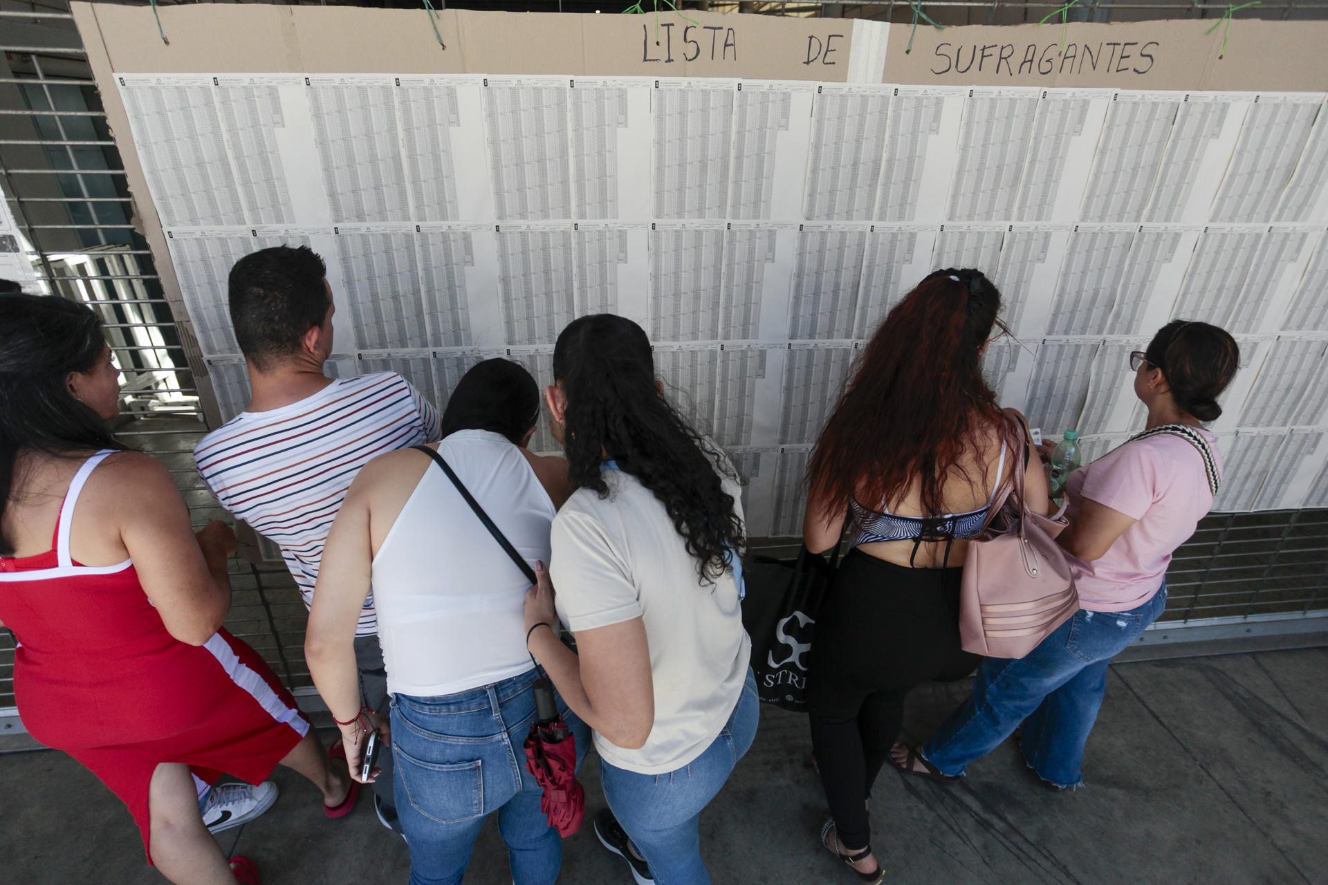 Escrutinio electoral en Colombia llegó al 99,98 % y coincide con resultados del conteo preliminar