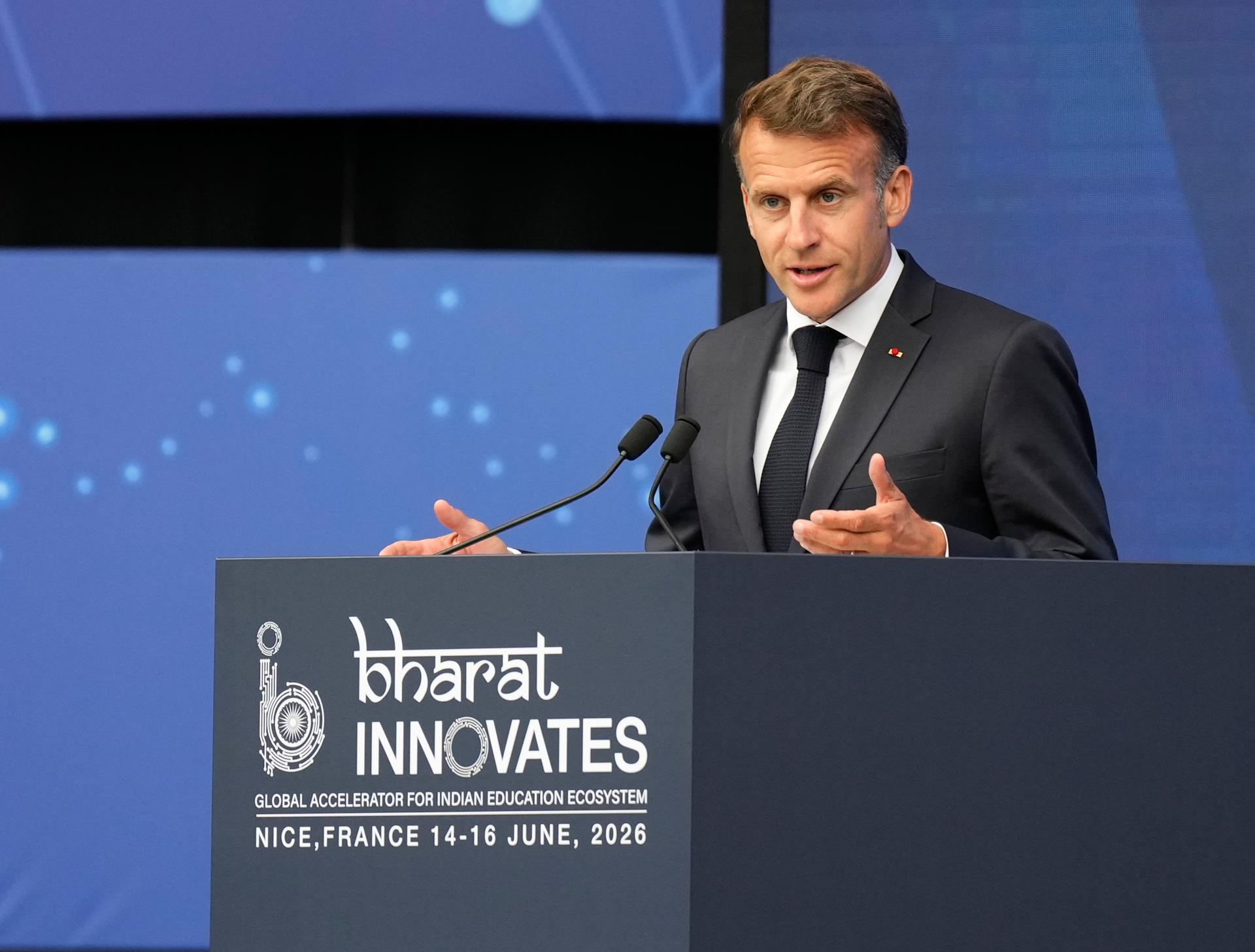 Macron espera que se reabra de inmediato el estrecho de Ormuz tras acuerdo de paz entre EEUU e Irán