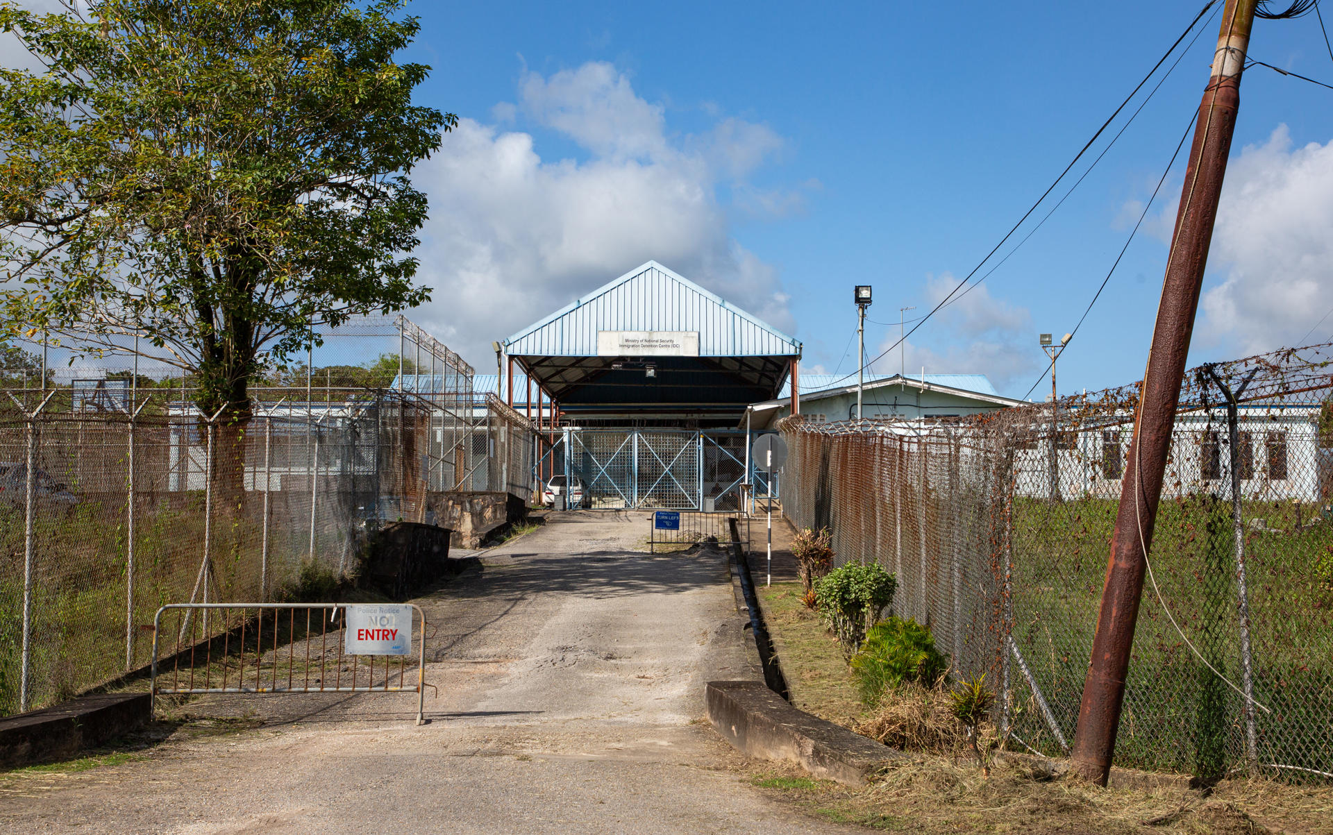 Las condiciones de los migrantes venezolanos detenidos, bajo la lupa en Trinidad y Tobago