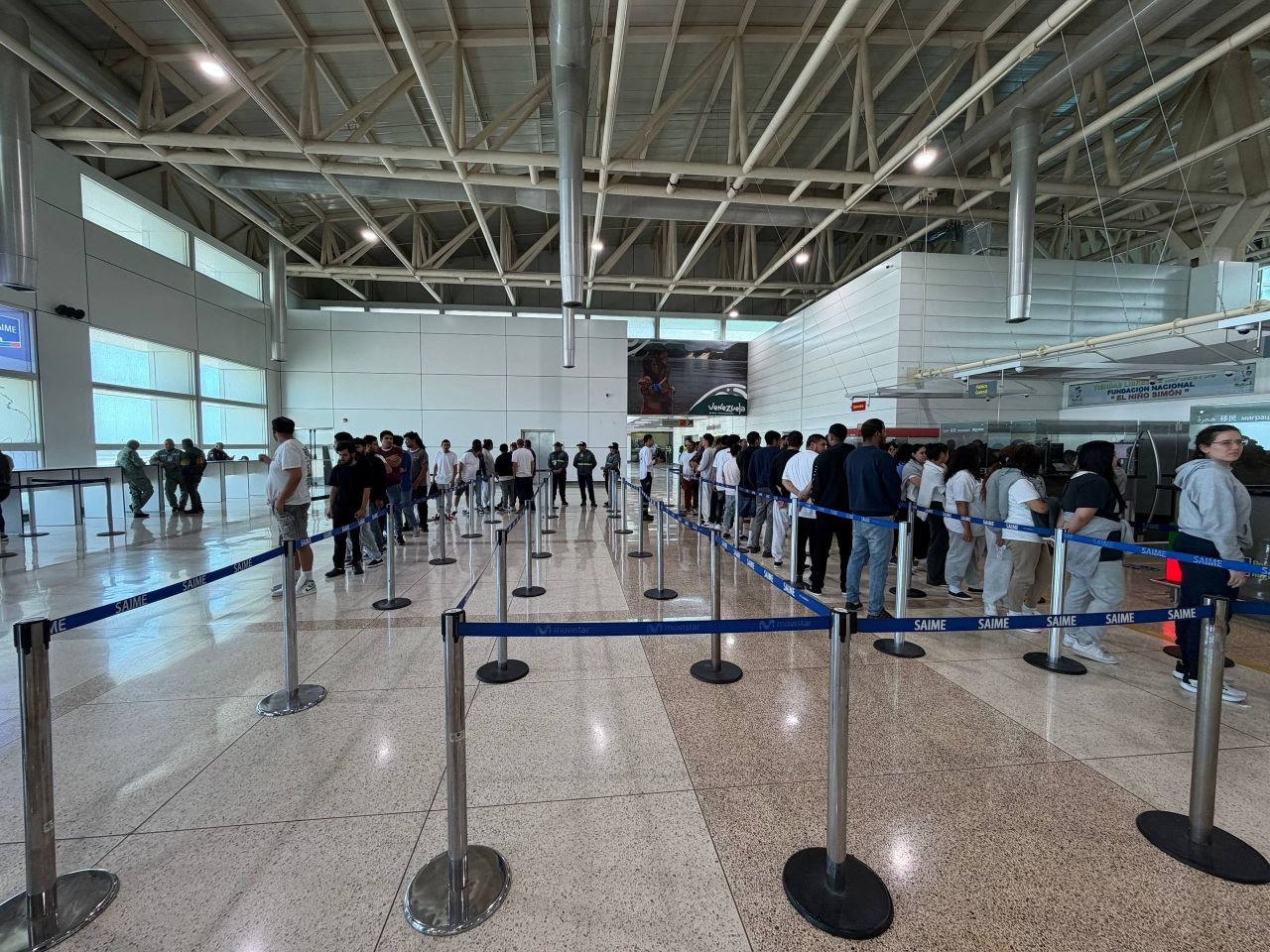 Llegó a Maiquetía un nuevo vuelo con más de 120 migrantes venezolanos deportados de EEUU