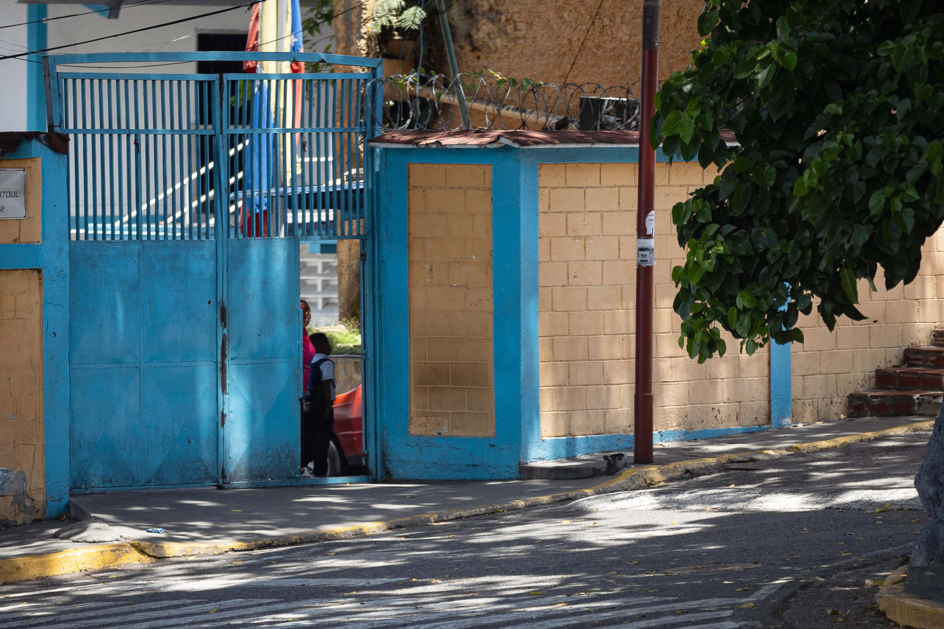 Más de 18.000 estudiantes podrían perder el año escolar por daños tras los terremotos en Venezuela